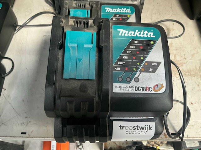 Makita dc18rc / dc36ra diverse accu laders (4x) - afbeelding 2 van  4