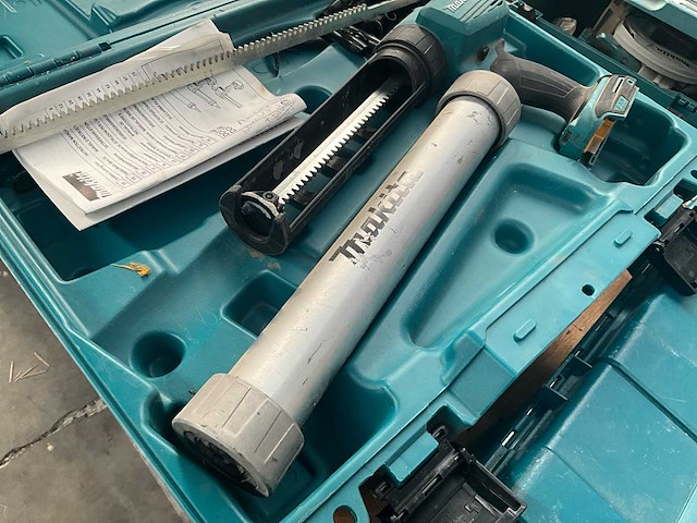 Makita dcg180 accu siliconenpomp - afbeelding 2 van  4