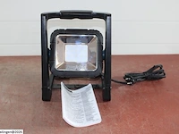 Makita deadml805 ledlamp lxt® - afbeelding 2 van  3