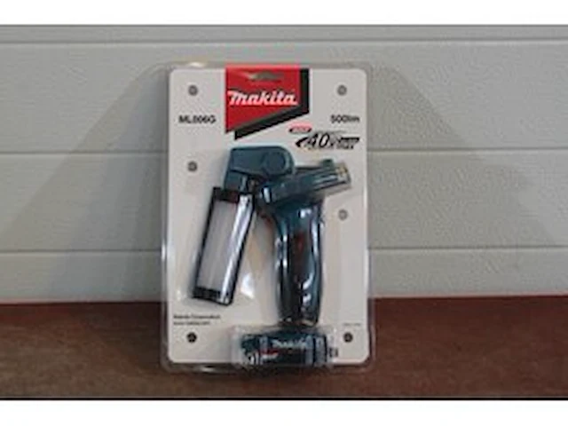Makita deaml006g zaklamp xgt® - afbeelding 1 van  3