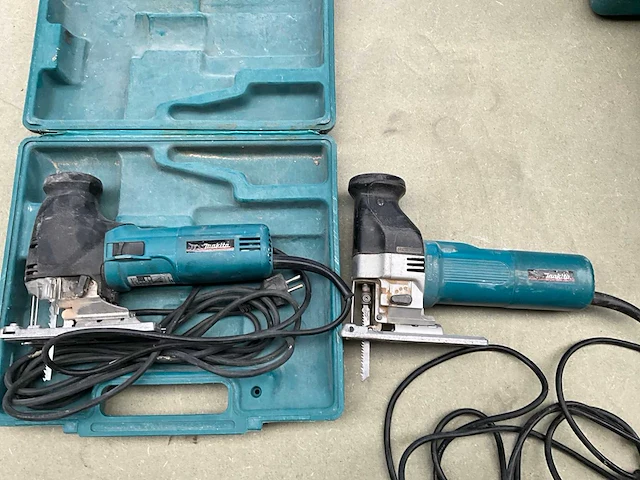 Makita decoupeerzaag (2x) en knabbelaar - afbeelding 6 van  7