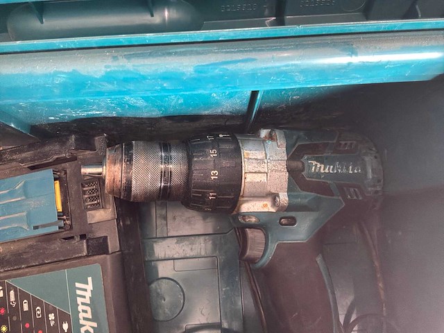 Makita decoupeerzaag, boormachine - afbeelding 7 van  11