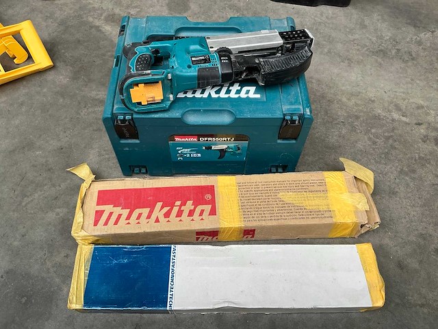 Makita dfr559 bandschroefmachine - afbeelding 5 van  6