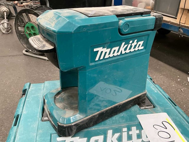 Makita dhp481 boormachine + koffiezetapparaat makita type dcm501 - afbeelding 6 van  7