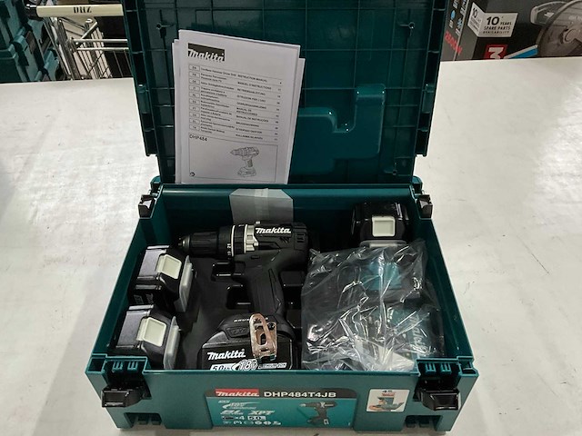 Makita dhp484 accuklopboormachine met lader en 4 accu’s - afbeelding 1 van  9