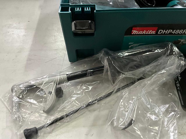 Makita dhp486rt3j klop- en boorschroefmachine met lader en 3 accu’s - afbeelding 6 van  9