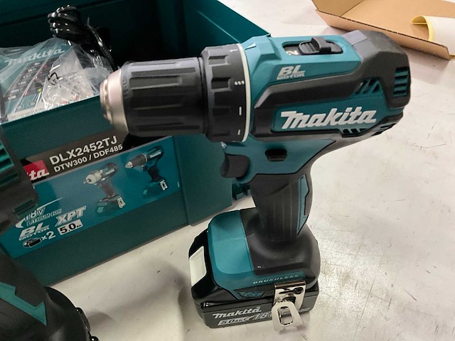 Makita dlx2452tj accu combo kit, schroefmachine/moersleutel met lader en 2 accu’s - afbeelding 4 van  9