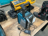 Makita dmr115 werfradio