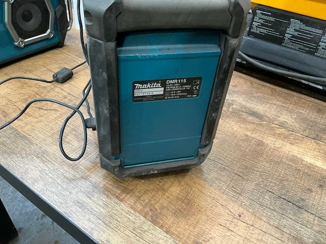 Makita dmr115 werfradio - afbeelding 5 van  8