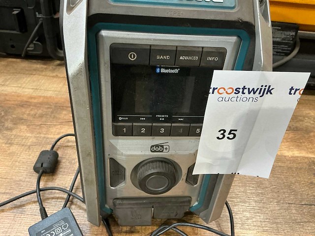 Makita dmr115 werfradio - afbeelding 8 van  8