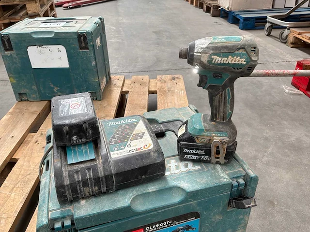 Makita dtd153 slagmoersleutel - afbeelding 1 van  5