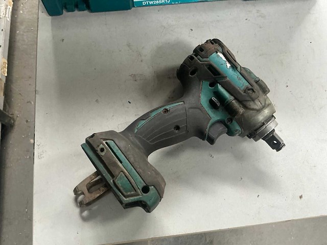 Makita dtw285 slagmoersleutel - afbeelding 3 van  6