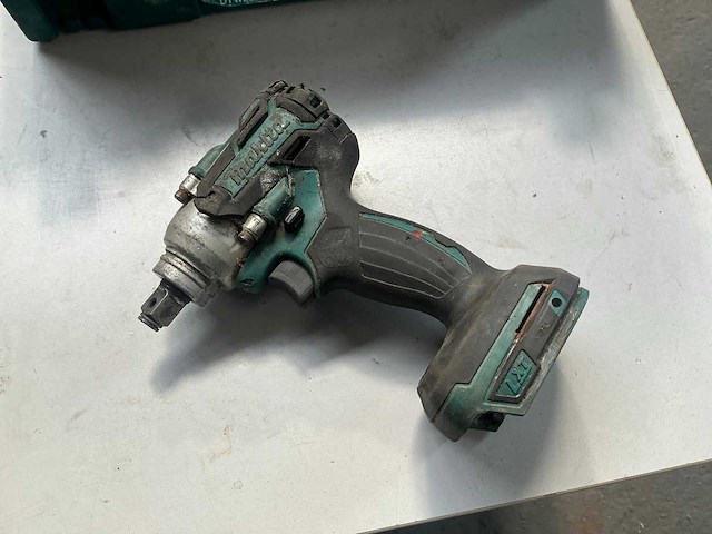 Makita dtw285rtj slagmoersleutel - afbeelding 2 van  3