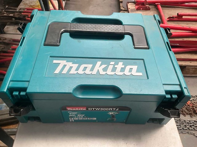 Makita dtw300 slagmoersleutel - afbeelding 6 van  7