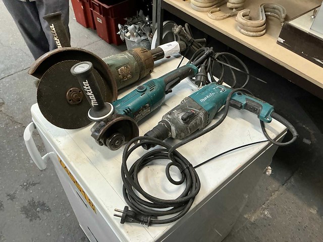 Makita elektrisch gereedschap (3x) - afbeelding 1 van  10