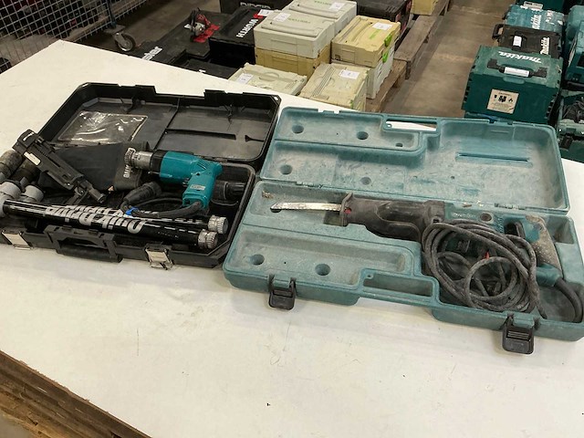 Makita elektrische gereedschappen (2x) - afbeelding 1 van  8
