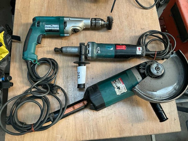 Makita elektrische slijpmachines (2x) - afbeelding 1 van  5