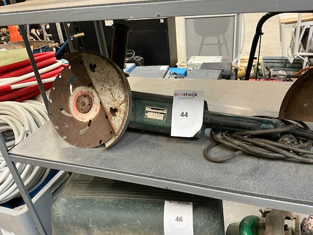 Makita en bosch haakse slijpmachine - afbeelding 2 van  6