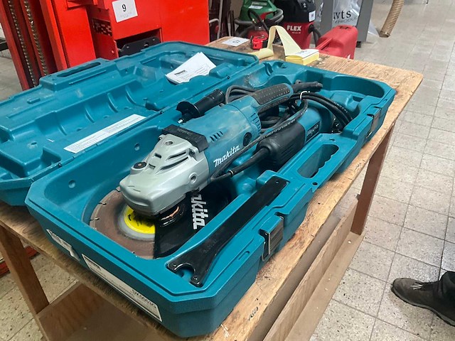 Makita ga9020 en 9558hnrg haakse slijpschijvenset - afbeelding 2 van  12