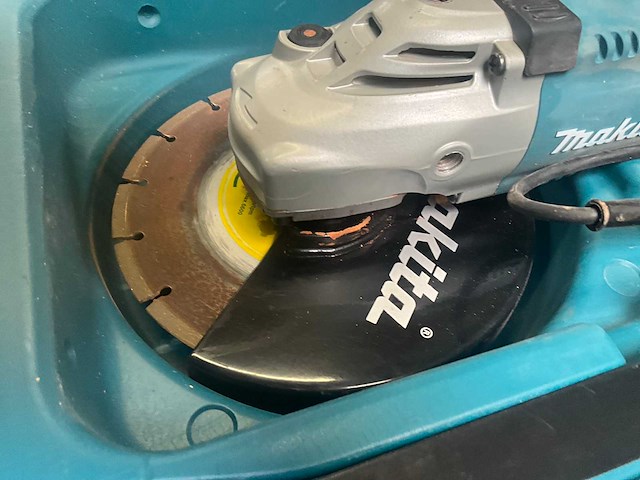 Makita ga9020 en 9558hnrg haakse slijpschijvenset - afbeelding 7 van  12