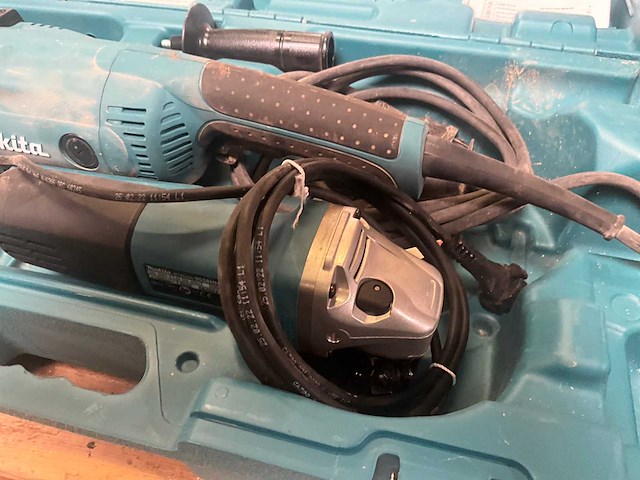 Makita ga9020 en 9558hnrg haakse slijpschijvenset - afbeelding 9 van  12
