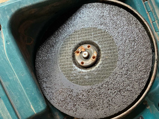 Makita ga9020 haakse slijpmachine - afbeelding 4 van  5