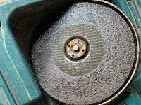 Makita ga9020 haakse slijpmachine - afbeelding 4 van  5
