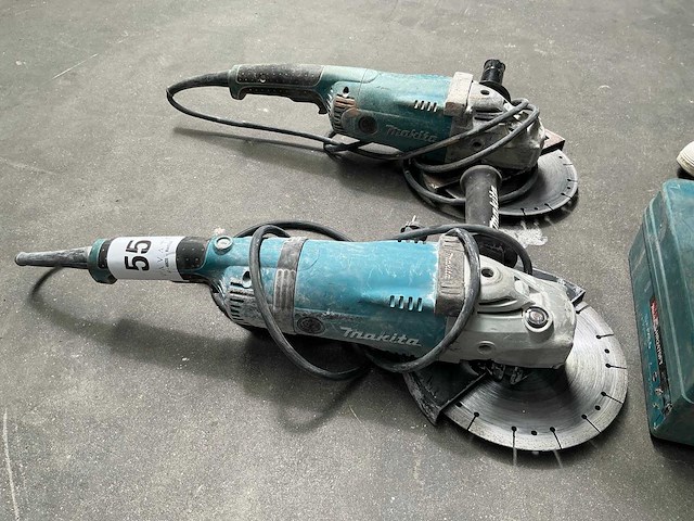 Makita ga9030 r en ga9020 haakse slijpmachine (2x) - afbeelding 1 van  5