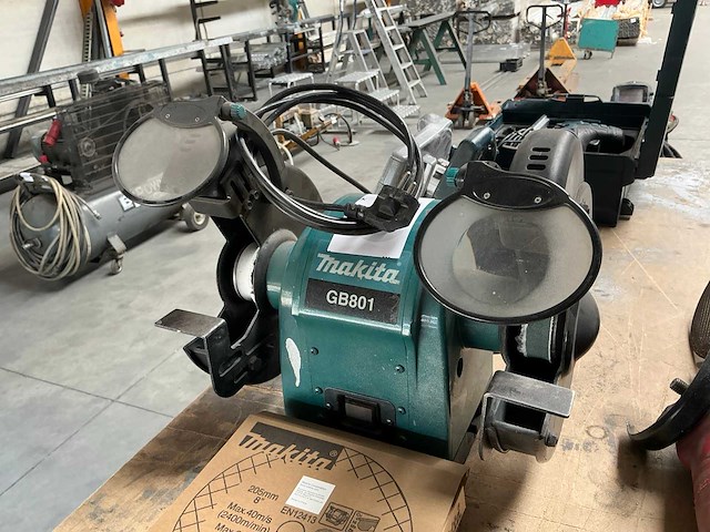 Makita gb801 werkbankslijpmachine - afbeelding 5 van  8