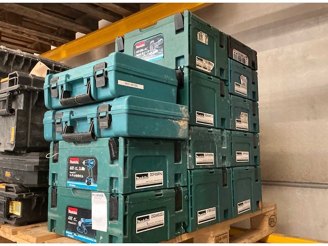 Makita gereedschapskoffer (13x) - afbeelding 1 van  2