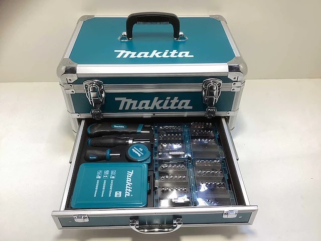 Makita gereedschapskoffer met inhoud - afbeelding 2 van  4
