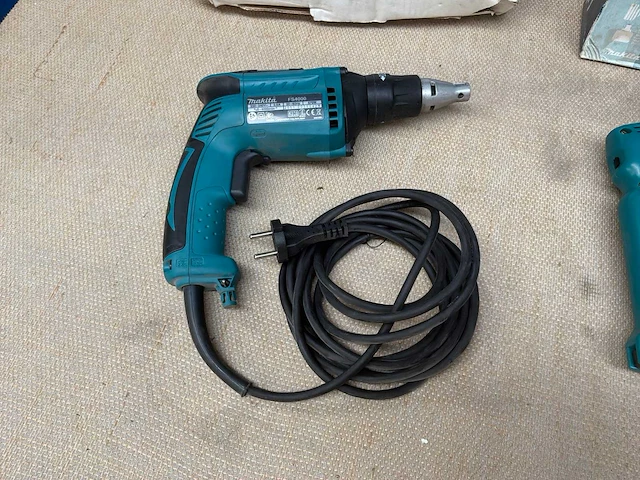 Makita gipsschroefmachine en accu schroefboormachine - afbeelding 4 van  9