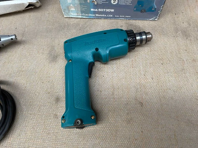 Makita gipsschroefmachine en accu schroefboormachine - afbeelding 6 van  9
