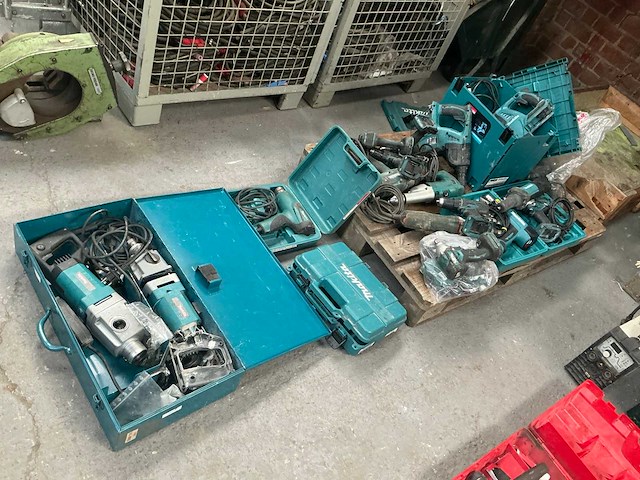 Makita grote partij te herstellen machines - afbeelding 1 van  7