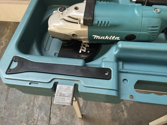 Makita haakse slijper (2x) - afbeelding 7 van  11