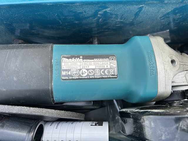 Makita haakse slijper 9558hnr - afbeelding 1 van  4