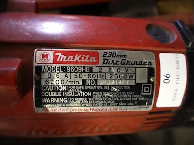 Makita haakse slijper - afbeelding 3 van  3