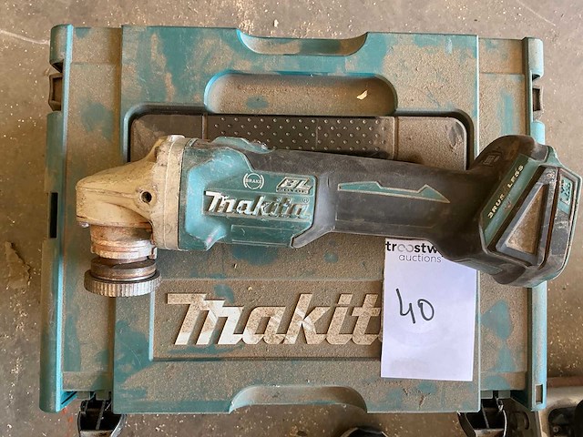 Makita haakse slijpmachine (2x) - afbeelding 2 van  9