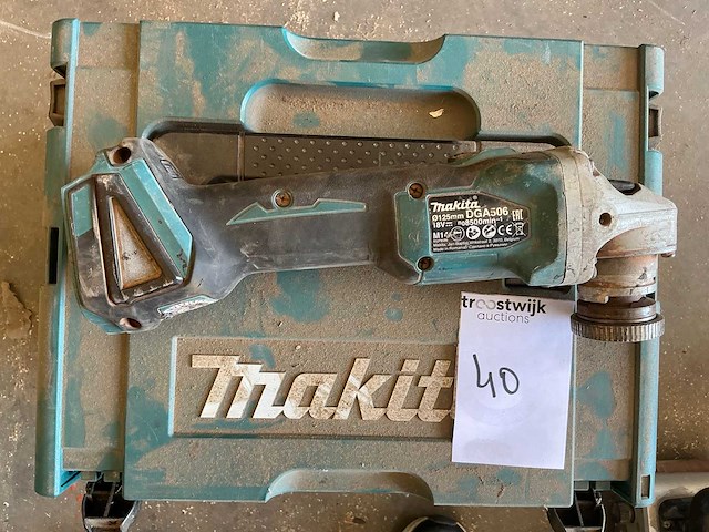 Makita haakse slijpmachine (2x) - afbeelding 3 van  9