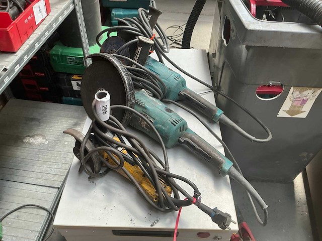 Makita haakse slijpmachine (2x) - afbeelding 1 van  10