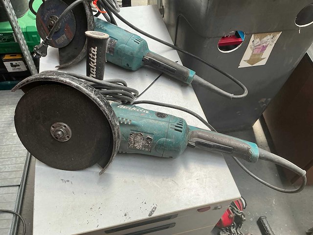Makita haakse slijpmachine (2x) - afbeelding 3 van  10