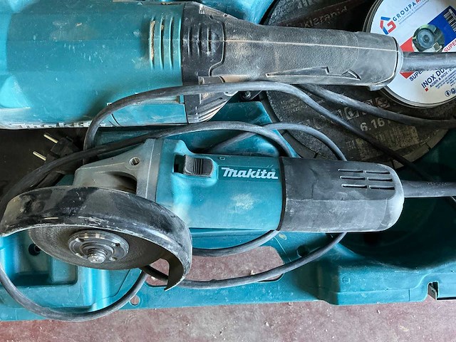 Makita haakse slijpmachine (2x) - afbeelding 7 van  9
