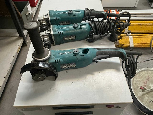 Makita haakse slijpmachine (3x) - afbeelding 2 van  6