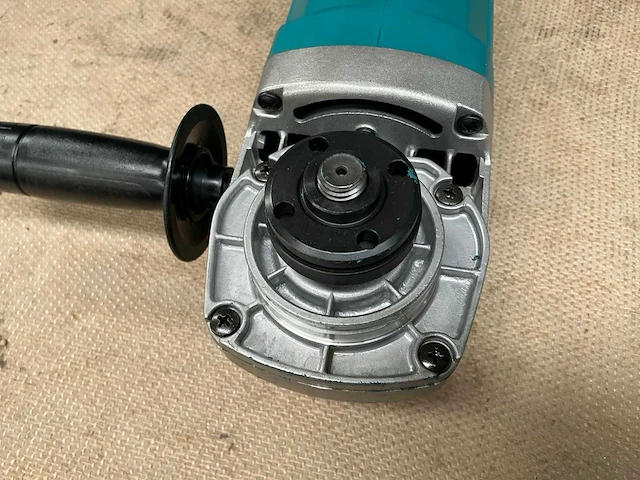 Makita haakse slijpmachine - afbeelding 3 van  7