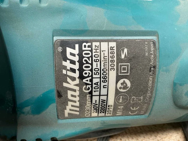 Makita haakse slijpmachine - afbeelding 2 van  4