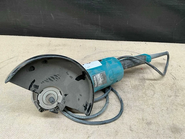 Makita haakse slijpmachine - afbeelding 1 van  4