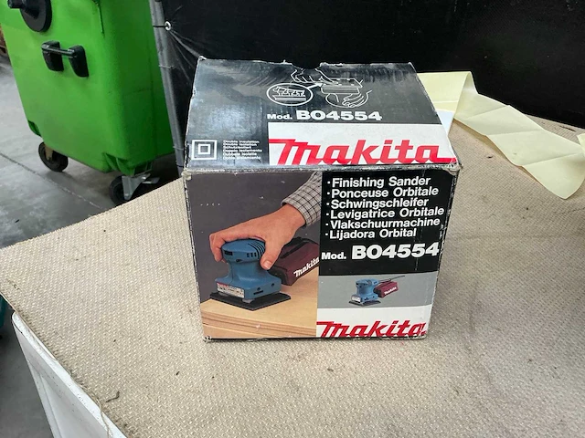 Makita handschuurmachine - afbeelding 4 van  5