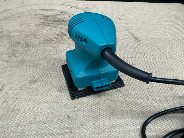 Makita handschuurmachine - afbeelding 3 van  5