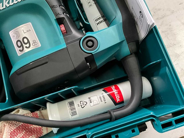 Makita hm0871c sds max breekhamer - afbeelding 4 van  8