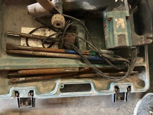 Makita hm1100c boorhamer - afbeelding 1 van  2